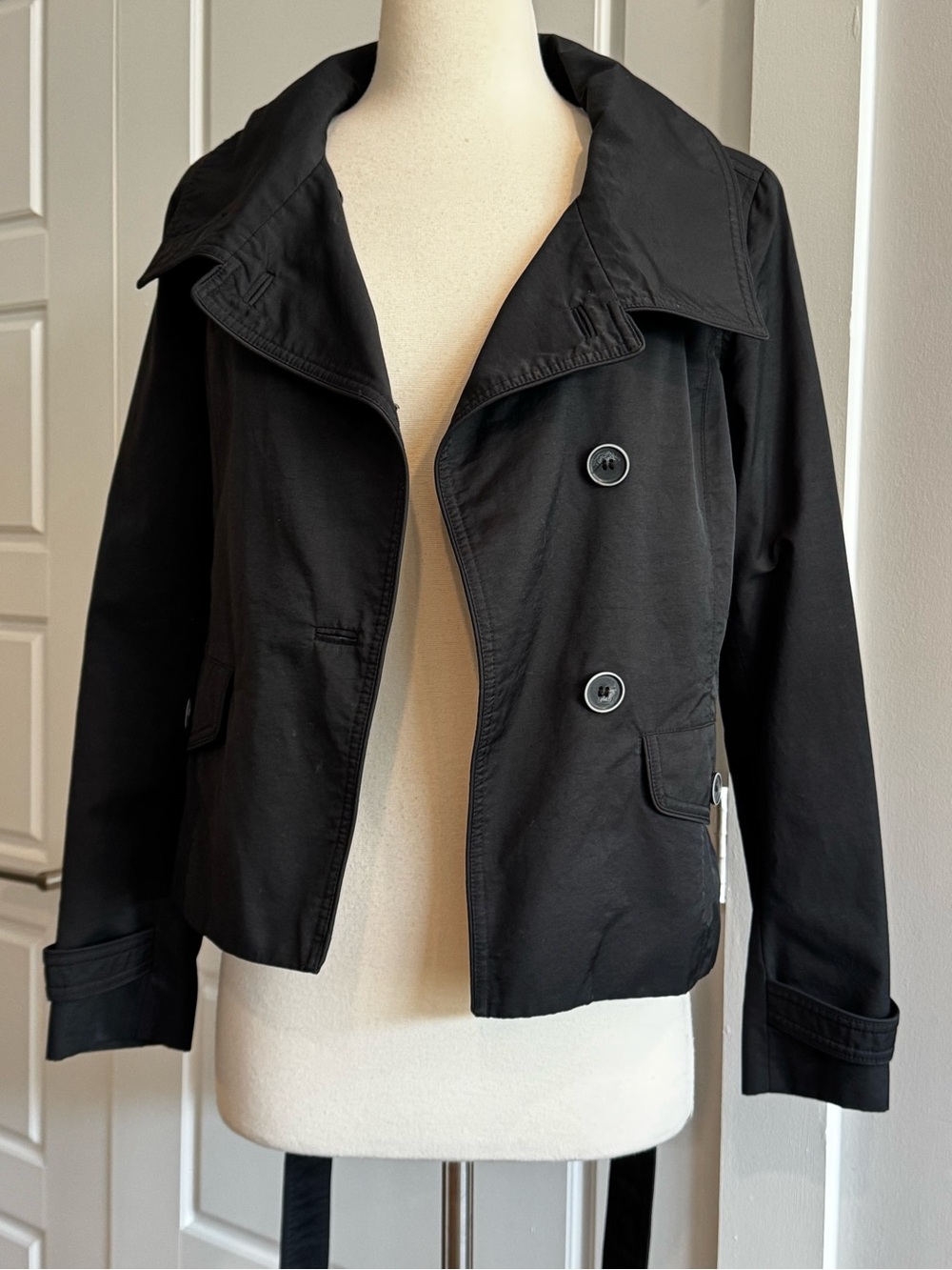 Laundry By Shelli Segal Black Double-Breasted Cropped Jacket